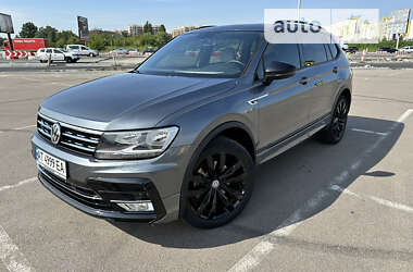 Позашляховик / Кросовер Volkswagen Tiguan 2019 в Києві