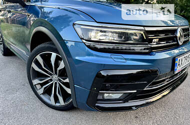 Внедорожник / Кроссовер Volkswagen Tiguan 2018 в Харькове