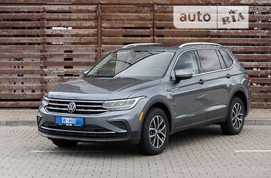 Внедорожник / Кроссовер Volkswagen Tiguan 2022 в Луцке