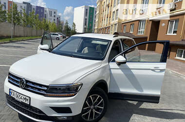 Позашляховик / Кросовер Volkswagen Tiguan 2020 в Києві