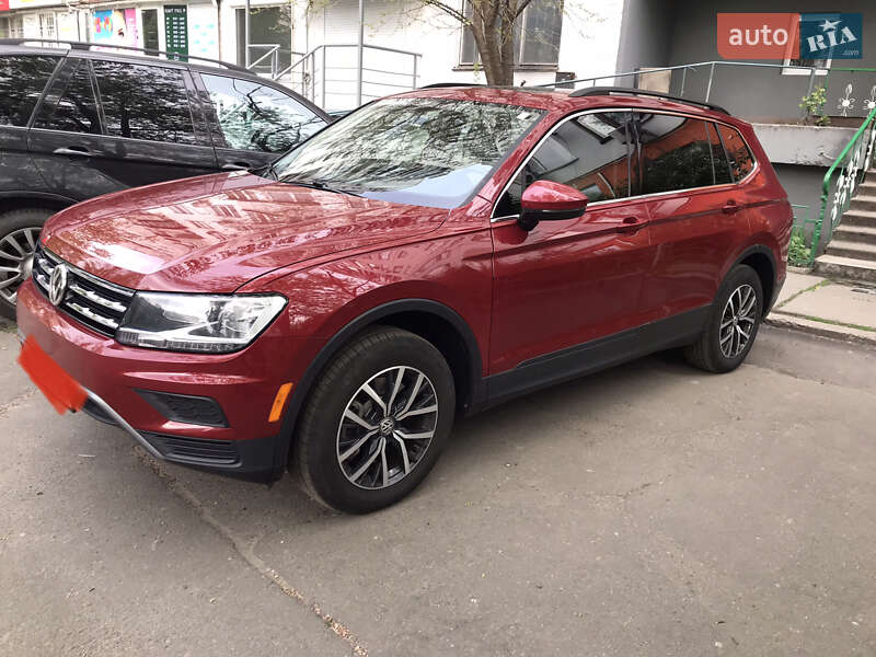 Внедорожник / Кроссовер Volkswagen Tiguan 2019 в Киеве