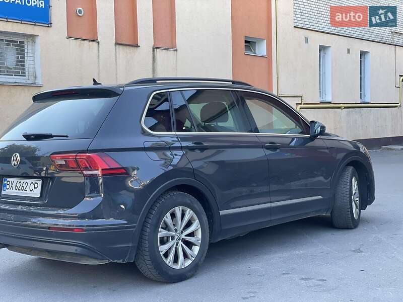 Внедорожник / Кроссовер Volkswagen Tiguan 2018 в Теофиполе