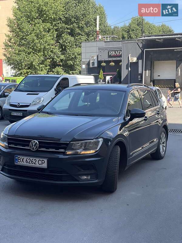 Внедорожник / Кроссовер Volkswagen Tiguan 2018 в Теофиполе