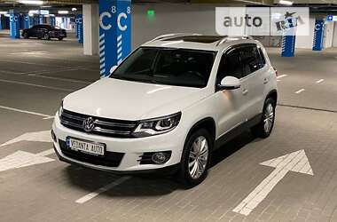 Внедорожник / Кроссовер Volkswagen Tiguan 2014 в Киеве