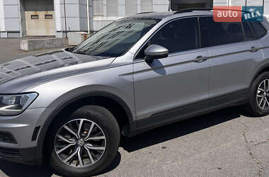 Внедорожник / Кроссовер Volkswagen Tiguan 2019 в Днепре