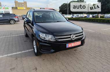 Внедорожник / Кроссовер Volkswagen Tiguan 2015 в Житомире