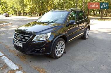 Внедорожник / Кроссовер Volkswagen Tiguan 2010 в 