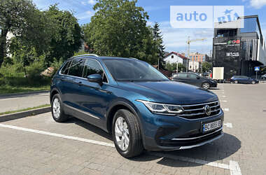 Внедорожник / Кроссовер Volkswagen Tiguan 2021 в Львове