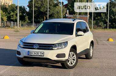 Позашляховик / Кросовер Volkswagen Tiguan 2014 в Одесі