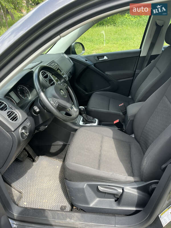 Внедорожник / Кроссовер Volkswagen Tiguan 2014 в Полтаве