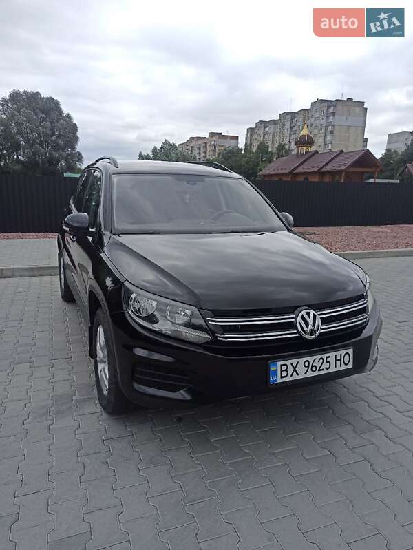 Позашляховик / Кросовер Volkswagen Tiguan 2016 в Хмельницькому