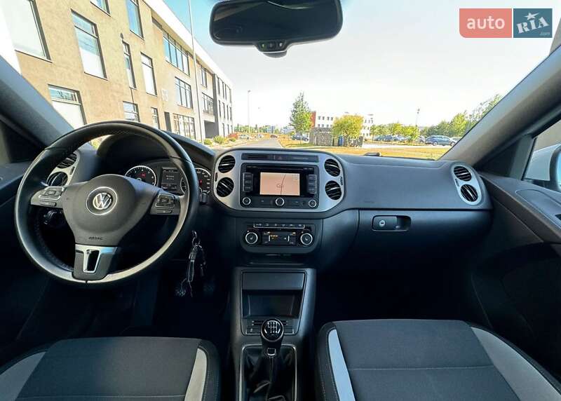 Позашляховик / Кросовер Volkswagen Tiguan 2013 в Хмельницькому