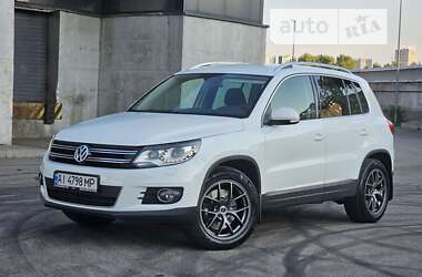 Внедорожник / Кроссовер Volkswagen Tiguan 2014 в Киеве