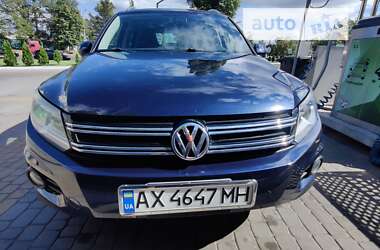 Внедорожник / Кроссовер Volkswagen Tiguan 2013 в Харькове