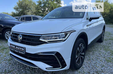 Позашляховик / Кросовер Volkswagen Tiguan 2022 в Києві