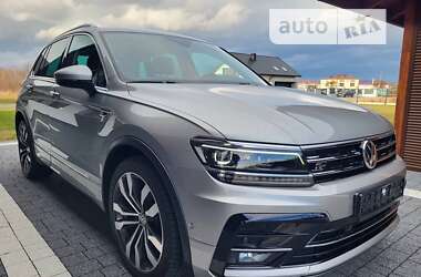 Внедорожник / Кроссовер Volkswagen Tiguan 2019 в Львове