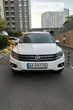 Позашляховик / Кросовер Volkswagen Tiguan 2012 в Києві