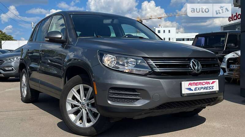 Позашляховик / Кросовер Volkswagen Tiguan 2013 в Києві