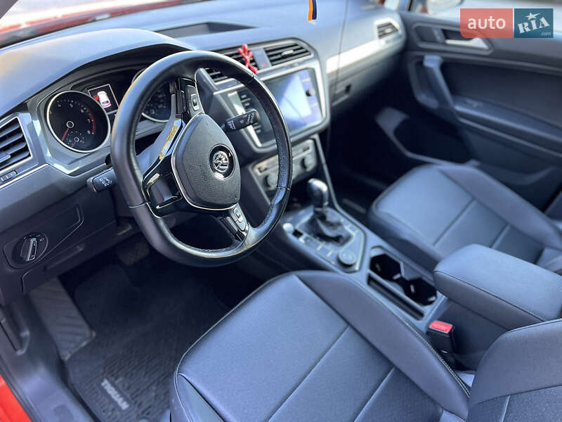 Внедорожник / Кроссовер Volkswagen Tiguan 2019 в Харькове