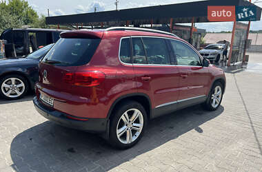 Внедорожник / Кроссовер Volkswagen Tiguan 2011 в Киеве