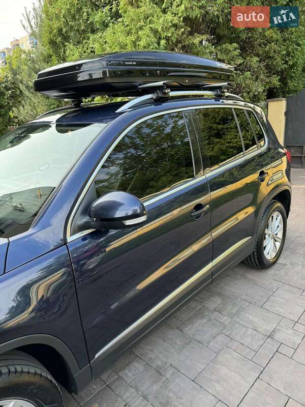 Внедорожник / Кроссовер Volkswagen Tiguan 2012 в Ужгороде