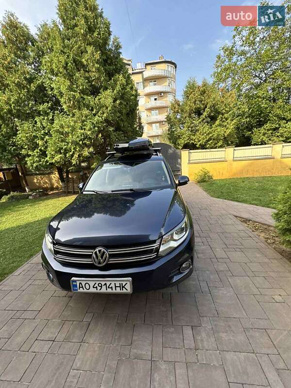 Внедорожник / Кроссовер Volkswagen Tiguan 2012 в Ужгороде