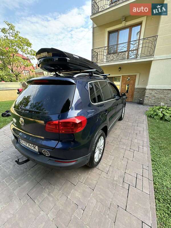 Внедорожник / Кроссовер Volkswagen Tiguan 2012 в Ужгороде