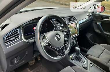 Внедорожник / Кроссовер Volkswagen Tiguan 2019 в Харькове