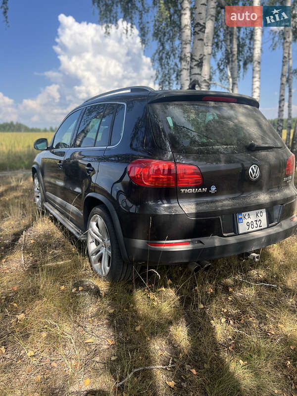 Позашляховик / Кросовер Volkswagen Tiguan 2012 в Житомирі