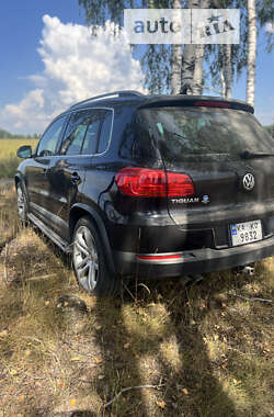 Позашляховик / Кросовер Volkswagen Tiguan 2012 в Житомирі