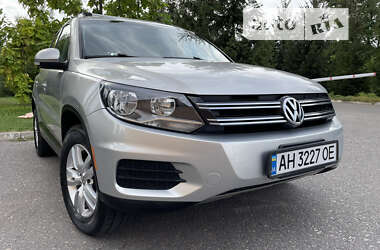 Внедорожник / Кроссовер Volkswagen Tiguan 2016 в Александрие