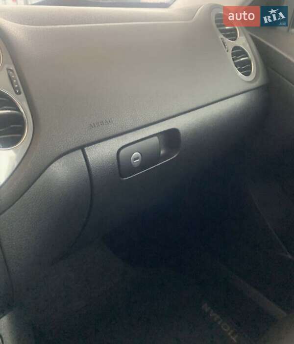 Внедорожник / Кроссовер Volkswagen Tiguan 2014 в Каменец-Подольском фото 5 Внедорожник / Кроссовер Volkswagen Tiguan 2014 в Каменец-Подольском