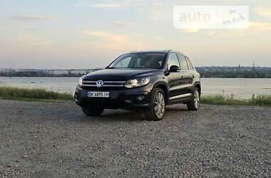 Позашляховик / Кросовер Volkswagen Tiguan 2012 в Дніпрі