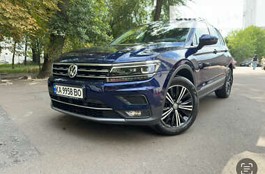 Внедорожник / Кроссовер Volkswagen Tiguan 2020 в Киеве