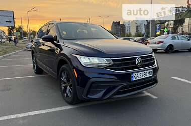 Позашляховик / Кросовер Volkswagen Tiguan 2022 в Києві