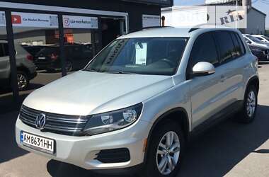 Внедорожник / Кроссовер Volkswagen Tiguan 2015 в Бердичеве