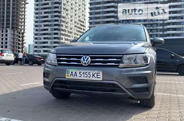 Внедорожник / Кроссовер Volkswagen Tiguan 2021 в Киеве