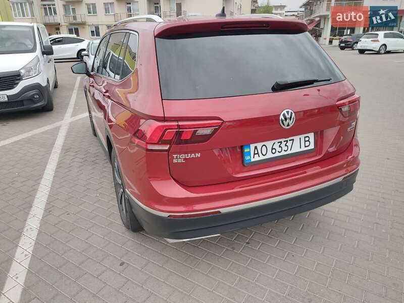 Внедорожник / Кроссовер Volkswagen Tiguan 2017 в Ужгороде фото 12 Внедорожник / Кроссовер Volkswagen Tiguan 2017 в Ужгороде