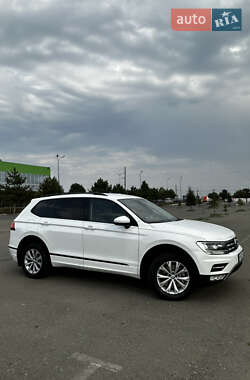 Позашляховик / Кросовер Volkswagen Tiguan 2019 в Одесі