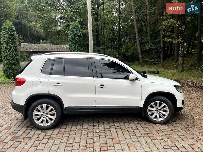Внедорожник / Кроссовер Volkswagen Tiguan 2012 в Трускавце