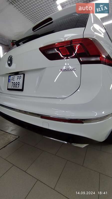 Внедорожник / Кроссовер Volkswagen Tiguan 2018 в Кривом Роге