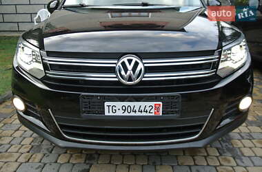 Внедорожник / Кроссовер Volkswagen Tiguan 2012 в Черновцах