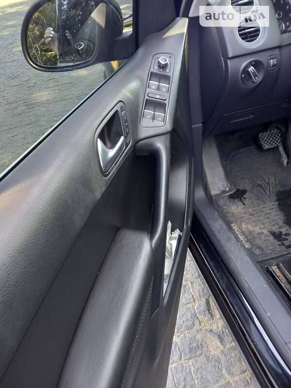 Внедорожник / Кроссовер Volkswagen Tiguan 2013 в Черновцах фото 12 Внедорожник / Кроссовер Volkswagen Tiguan 2013 в Черновцах