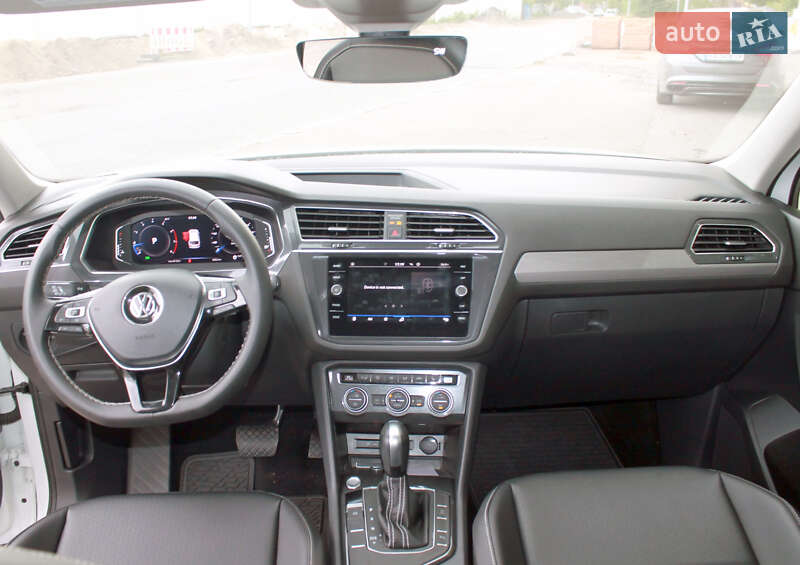 Внедорожник / Кроссовер Volkswagen Tiguan 2021 в Киеве