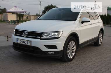 Позашляховик / Кросовер Volkswagen Tiguan 2018 в Хмельницькому