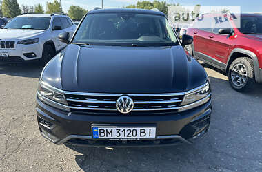 Внедорожник / Кроссовер Volkswagen Tiguan 2017 в Киеве