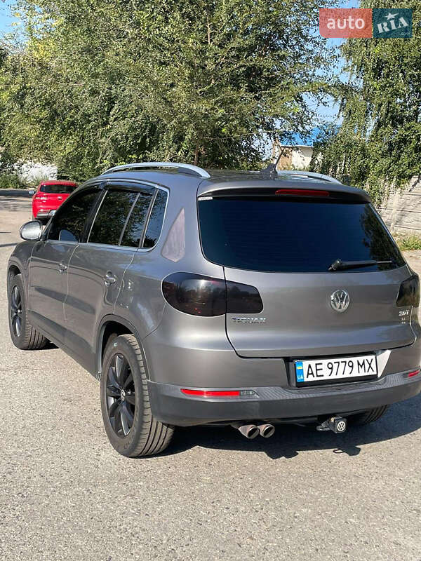 Внедорожник / Кроссовер Volkswagen Tiguan 2010 в Днепре