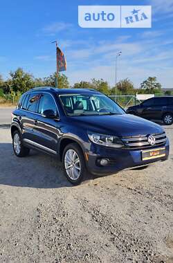 Внедорожник / Кроссовер Volkswagen Tiguan 2012 в Казатине