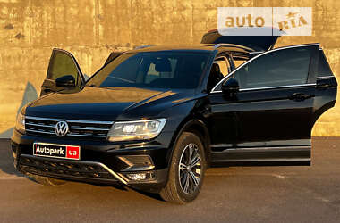 Позашляховик / Кросовер Volkswagen Tiguan 2019 в Львові