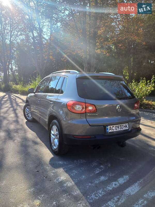 Позашляховик / Кросовер Volkswagen Tiguan 2010 в Луцьку